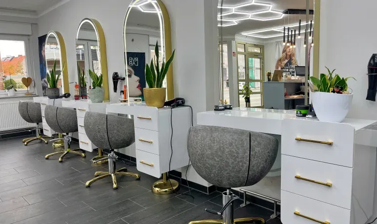 Styling-Plätze im Salon Hair and Beauty Hamm