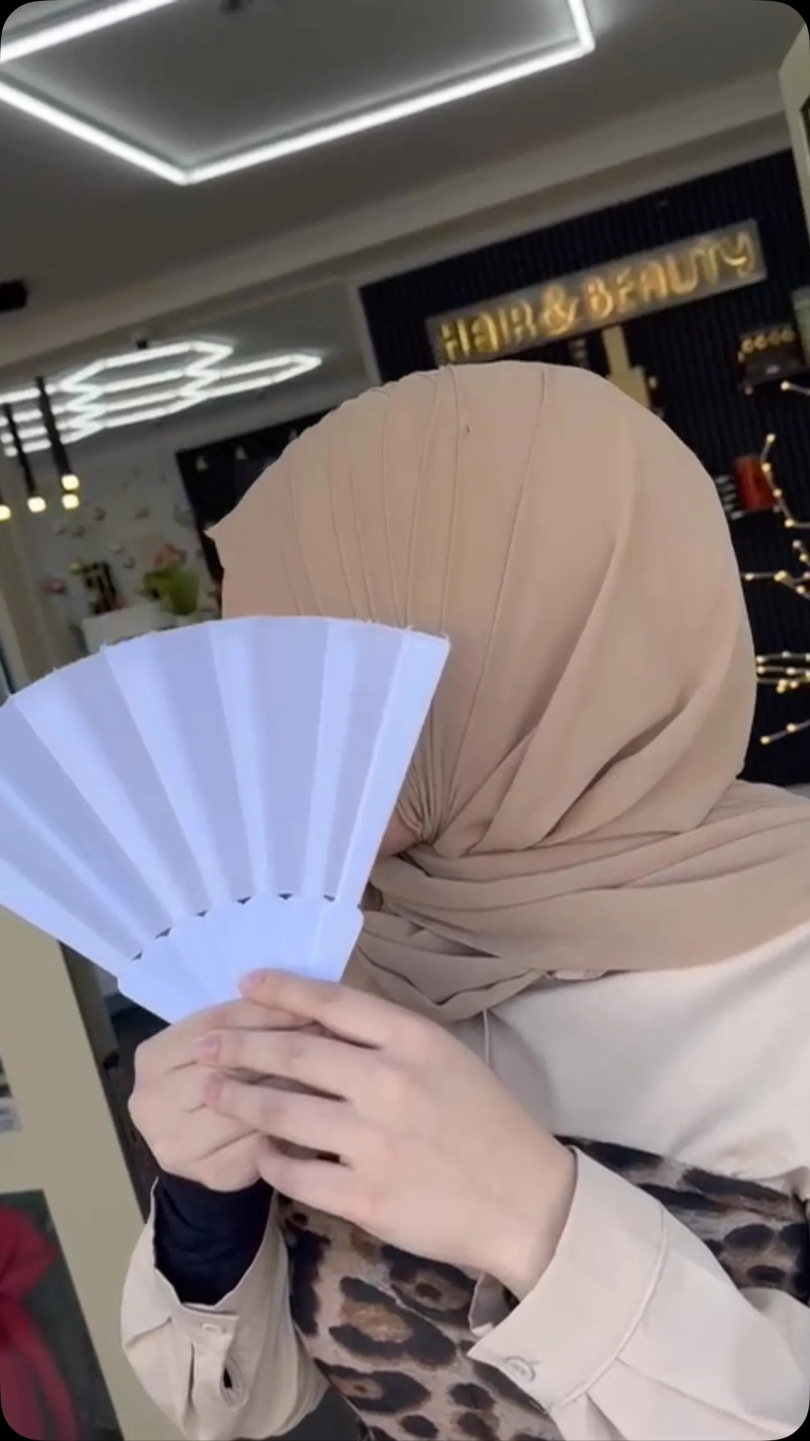 Hijab-Styling Galerie bei Hair and Beauty Hamm